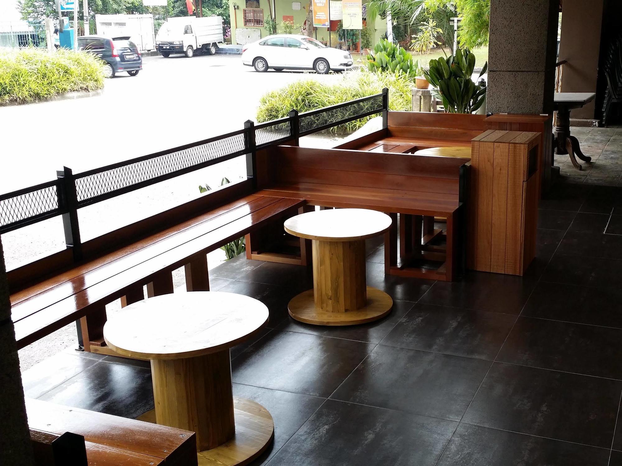 Go Hotel Subang Jaya Exterior foto