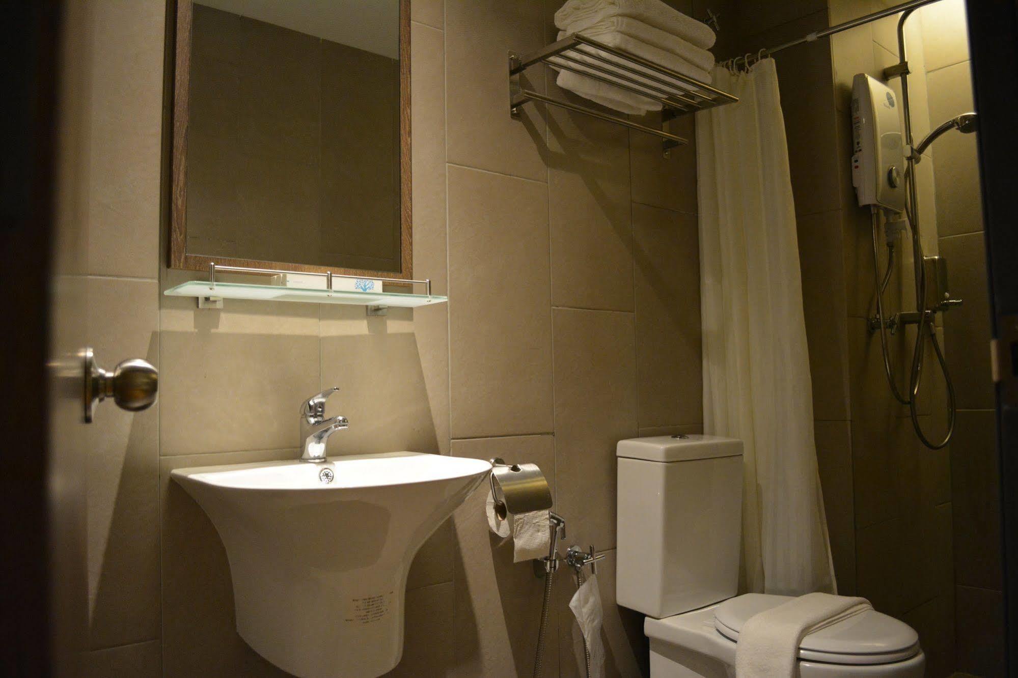 Go Hotel Subang Jaya Exterior foto