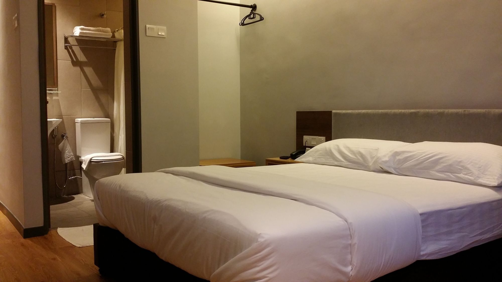 Go Hotel Subang Jaya Exterior foto