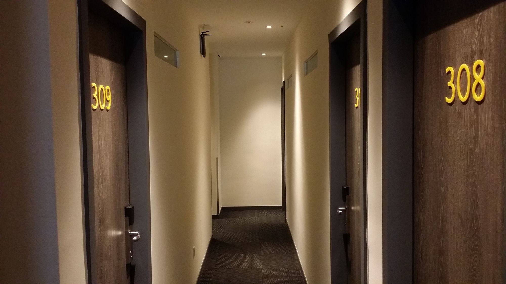 Go Hotel Subang Jaya Exterior foto